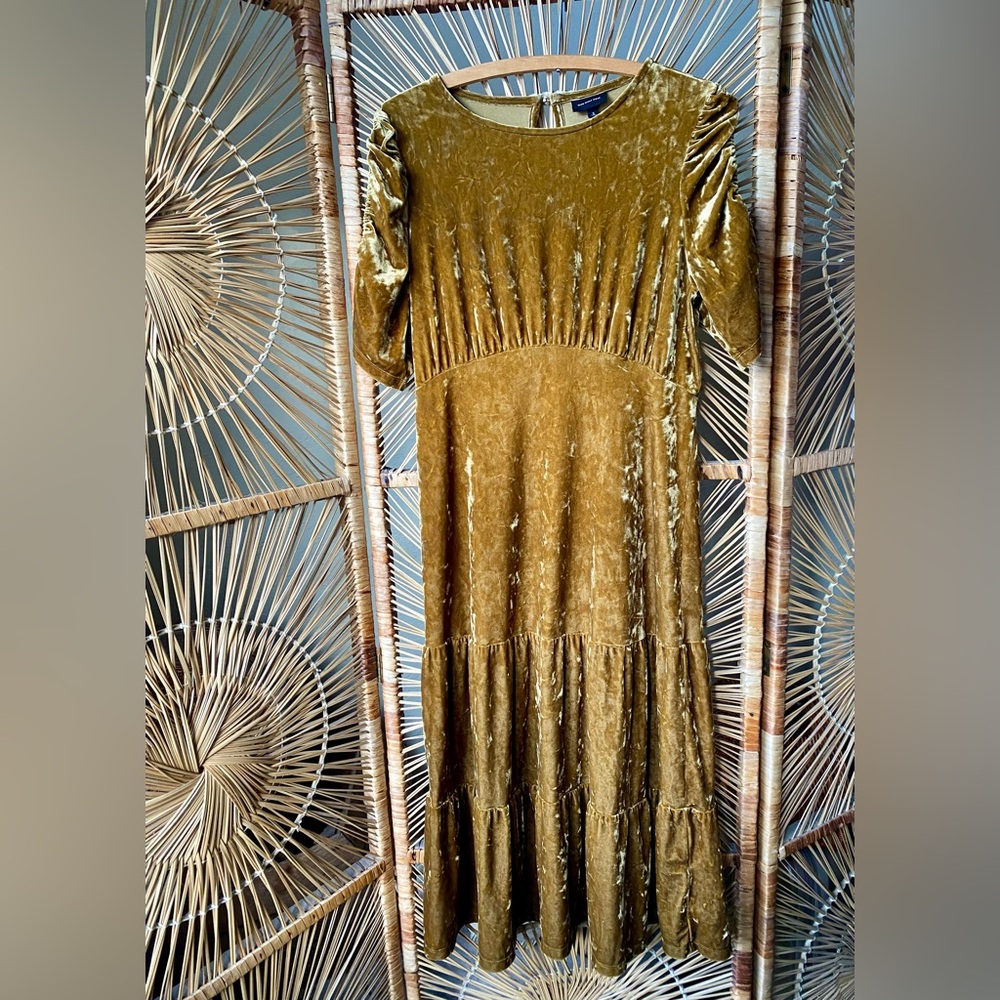 Who What Wear Gold Crushed Velvet Ruched Short Sleeve Midi Dress Size S